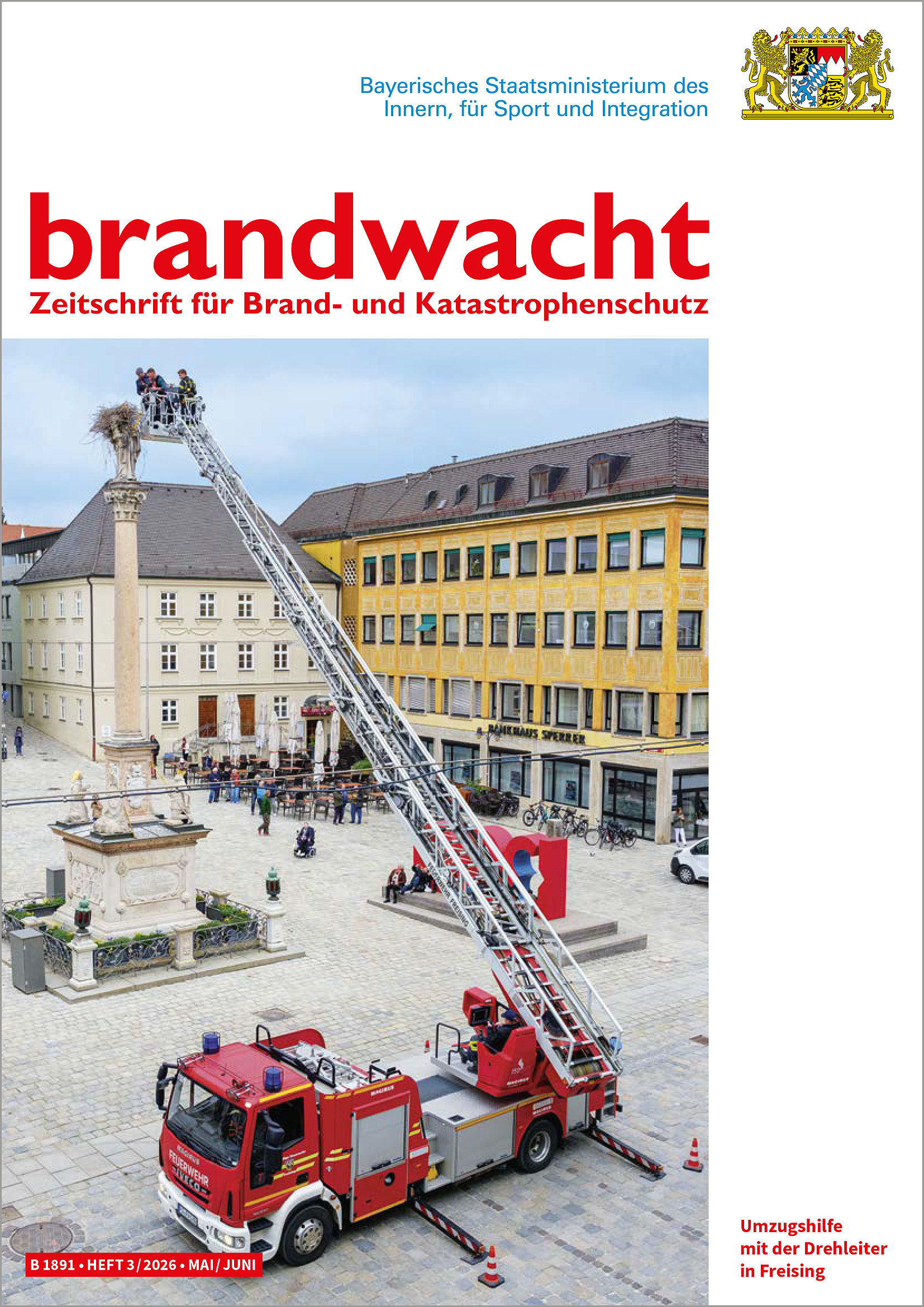Cover der brandwacht Ausgabe 3 2026, Umzugshilfe für Störche mit der Drehleiter in Freising